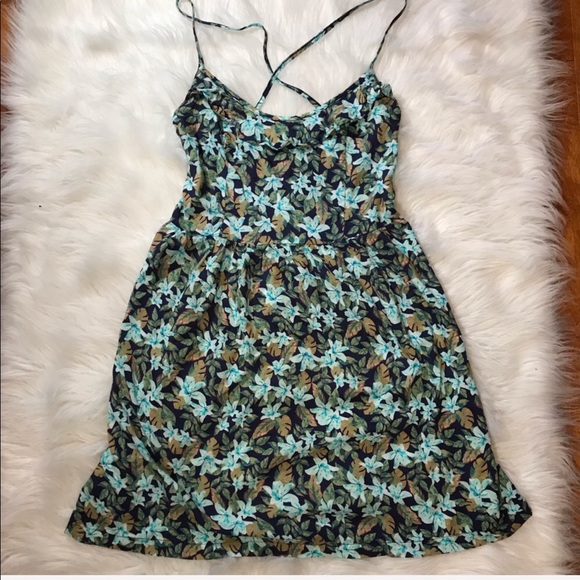 Hollister Blue floral ruffle front dress l - Picture 7 of 8